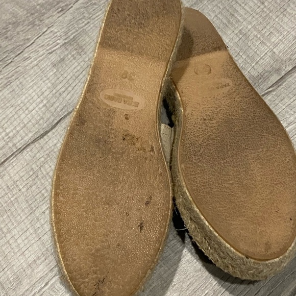 Zara Toe Cap Espadrilles Mules, Women's Fashion, Footwear, Flats - Picture 6 of 7